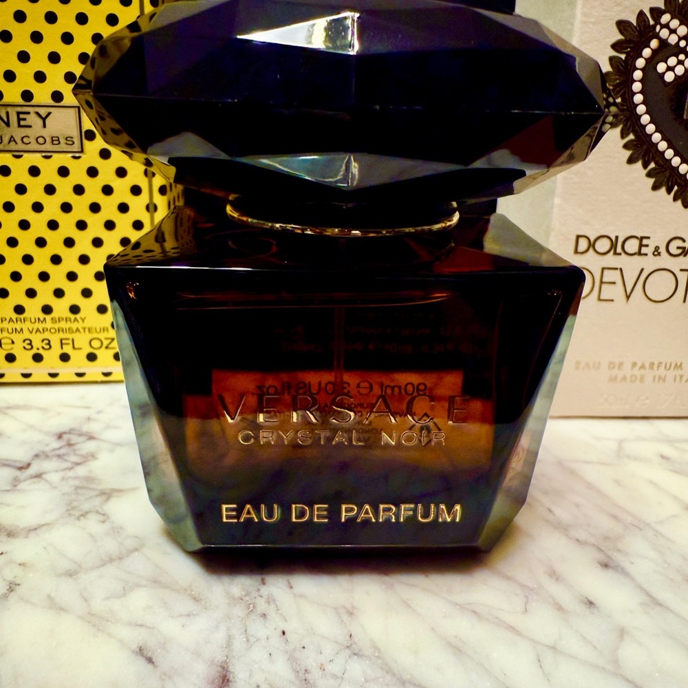Versace Crystal Noir EDP